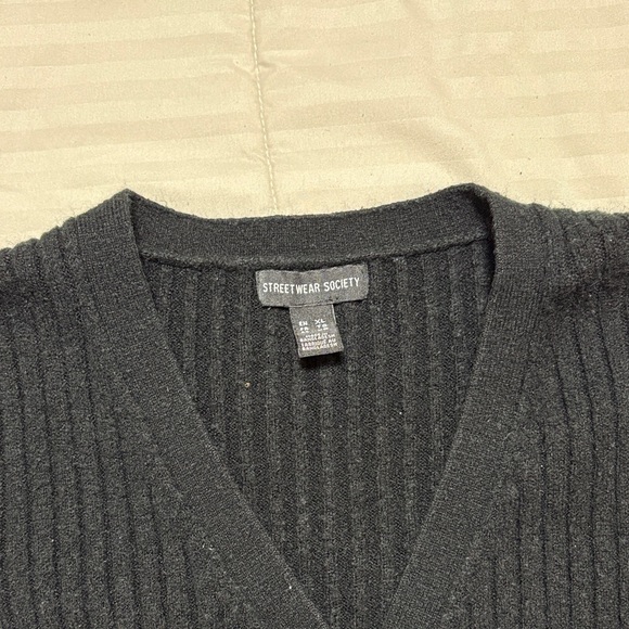 Urban Planet Black Ribbed Cardigan - Picture 2 of 6